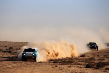 Казахстанские гонщики увеличили отрыв от преследователей в борьбе за 1-е место Africa Eco Race-2016