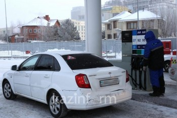 Бензин вновь подорожал на заправках Казахстана