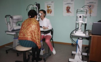 В Актау бесплатно выполнено 165 операций по микрохирургии глаз (ФОТО)