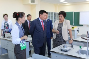 В Актау открылась Назарбаев Интеллектуальная школа на 720 мест (ФОТО)
