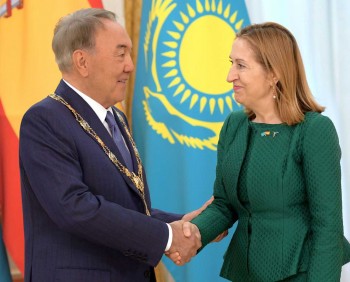 Президента Казахстана наградили Орденом Изабеллы Католической