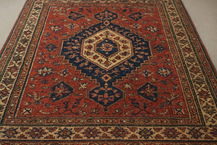 Головкин поддержал казахстанца на турнире в Баку и получил азербайджанский ковер