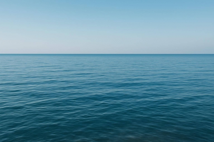 Глава Минэкологии опроверг возможность осушения Каспия при ударах по нефтяным объектам