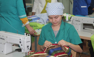Частный фонд приобрел для Актауского общества слепых 9 швейных машин